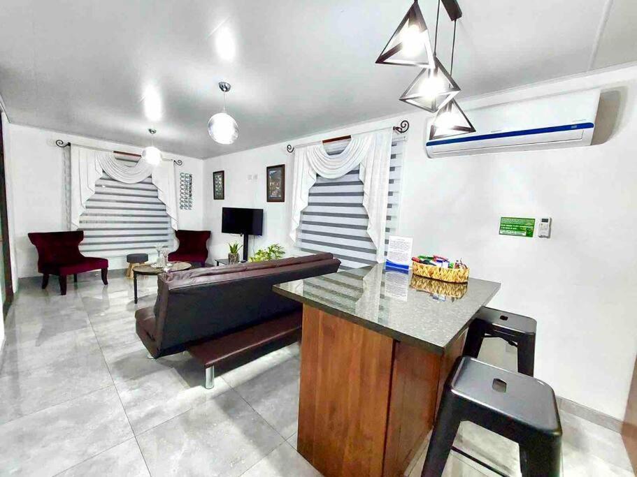 Airport Sjo Residence - Edward & Familia Inn Río Segundo エクステリア 写真