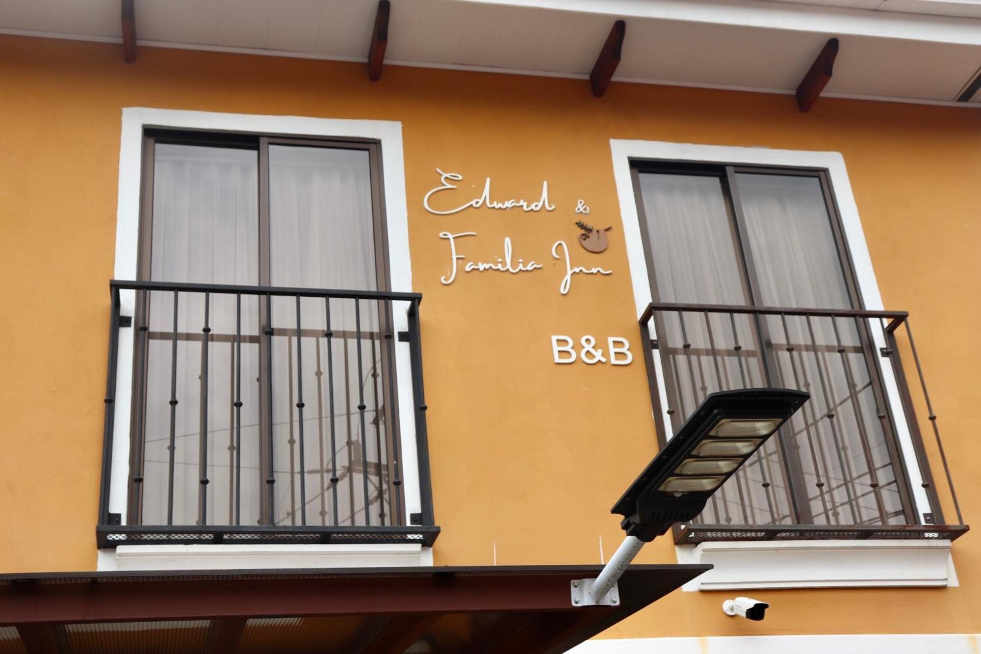 Airport Sjo Residence - Edward & Familia Inn Río Segundo エクステリア 写真
